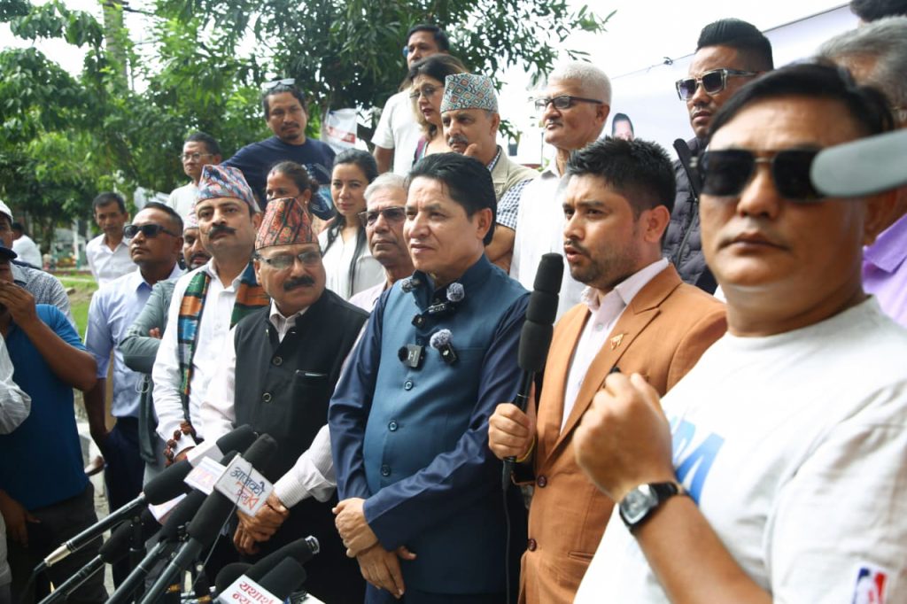 सरकारको सय दिनको समीक्षा माइतीघरमा