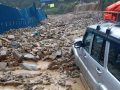 पहिराले अवरुद्ध चितवन तर्फको सडक खुल्यो, धादिङ तर्फ अझै अवरुद्ध पहिराले अवरुद्ध चितवन तर्फको सडक खुल्यो, धादिङ तर्फ अझै अवरुद्ध