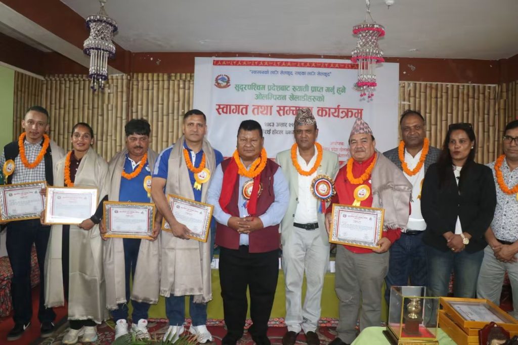 दश ओलम्पियन खेलाडी सम्मानित
