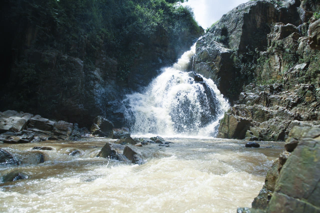 हेर्नुस् सन्तनेश्वर झरना