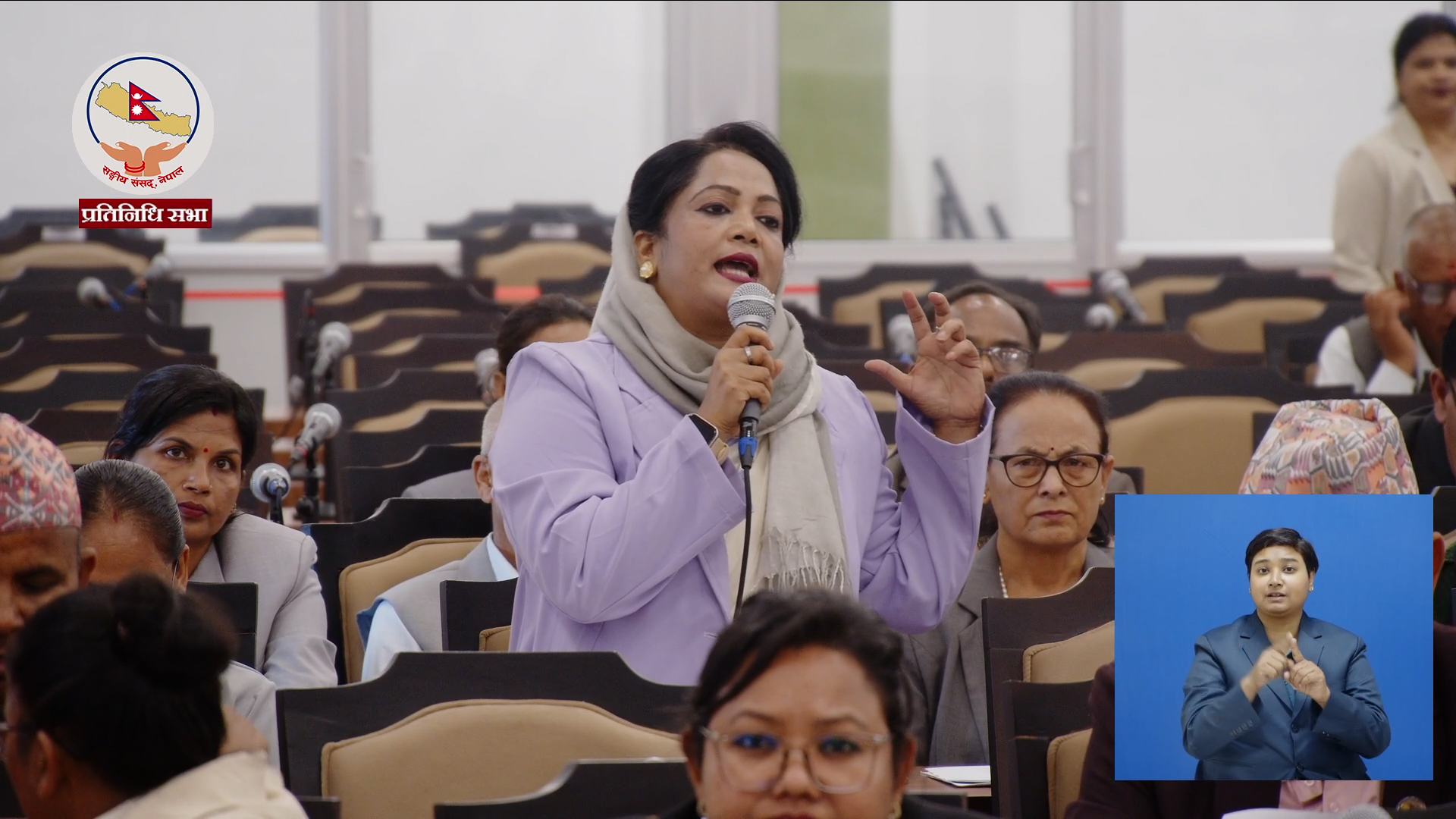 देशको प्रधानमन्त्री बन्नुस्, जनताको पक्षमा गम्भीर हुन सिक्नुस् : एमाले सांसद सिद्धिकी (भिडियो सहित)