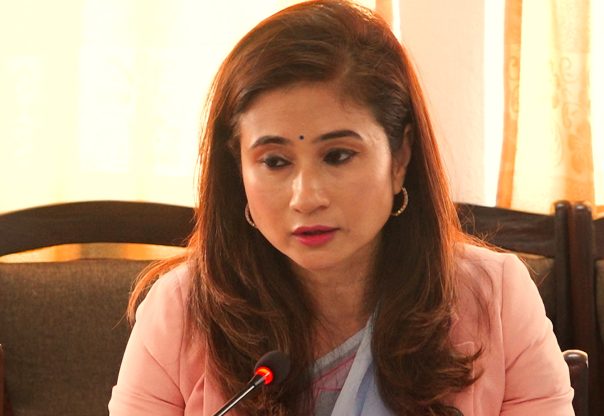 राष्ट्र बैंक सरकारबाट पूर्ण रूपमा पृथक हुन नसक्ने, मौद्रिक र वित्तीय नीति सँगसँगै जानुपर्छ : अर्थ मन्त्रालय (भिडियो सहित) राष्ट्र बैंक सरकारबाट पूर्ण रूपमा पृथक हुन नसक्ने, मौद्रिक र वित्तीय नीति सँगसँगै जानुपर्छ : अर्थ मन्त्रालय (भिडियो सहित)