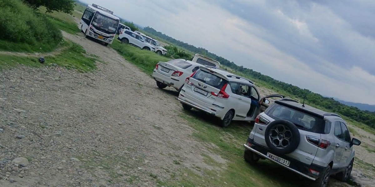 संसदमा कांग्रेसको आवाजपछि ठोरीमा भारतीय सवारीसाधनलाई अस्थायी पास, पर्यटन व्यवसायले पायो राहत
