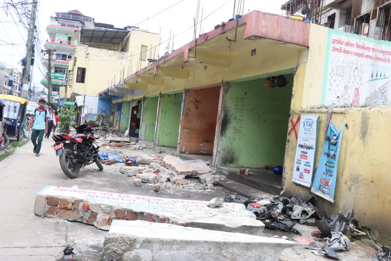 अतिक्रमण हटाएर जग्गा संरक्षणमा कोशी अस्पताल, अब पर्खाल लगाइने