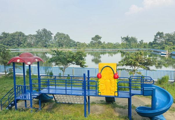 बढ्दो सहरीकरणका बीच पर्यटकको रोजाइमा विराट पोखरी