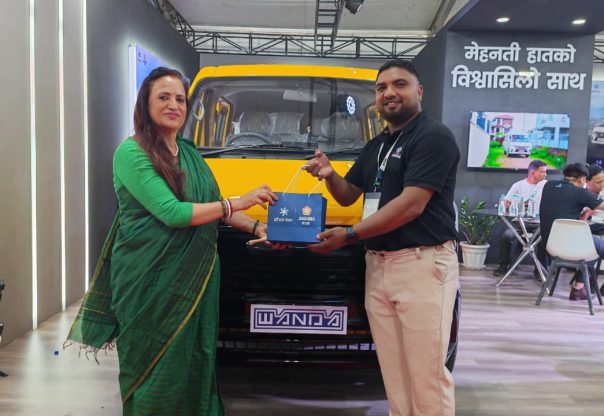 नाइमा एक्स्पोमा चेरी वान्डाका विद्युतीय भ्यान, बिनाधितो हायर पर्चेज सुविधा