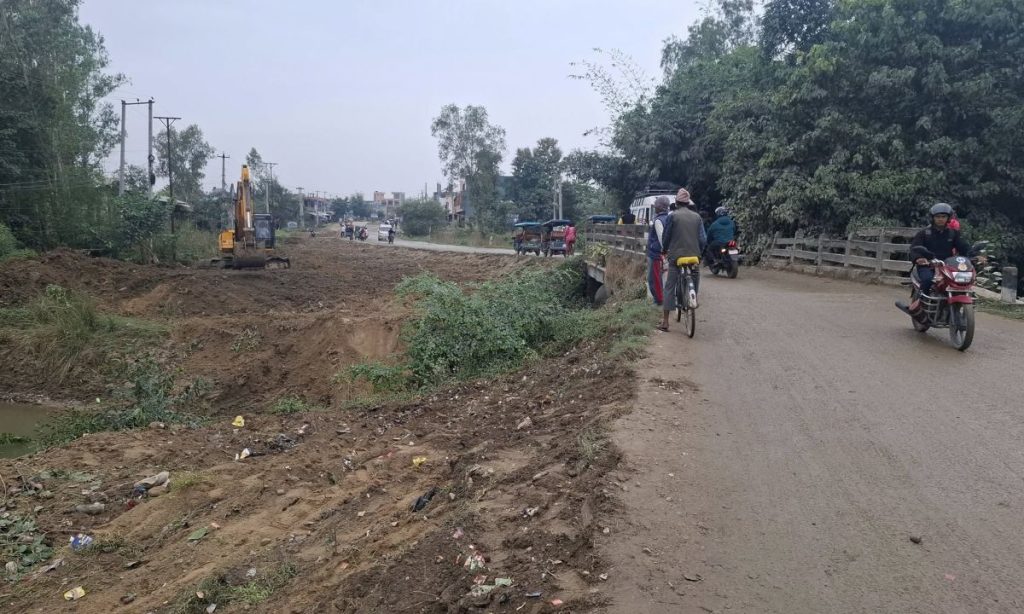 वर्षामा डुबाउने पेडारी नालामा बन्यो चारलेनको पुल