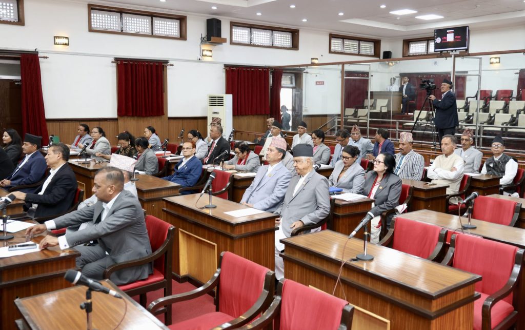 कालोबजारी गर्ने पेट्रोलपम्प र ग्यास डिलरको इजाजत खारेज गर्न निर्देशन