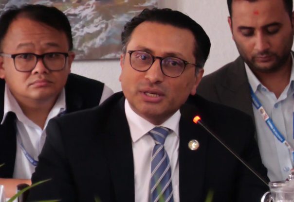 आर्थिक रूपान्तरणका लागि स्पष्ट दिशा तय गरिएको छ : अर्थमन्त्री वाग्ले आर्थिक रूपान्तरणका लागि स्पष्ट दिशा तय गरिएको छ : अर्थमन्त्री वाग्ले