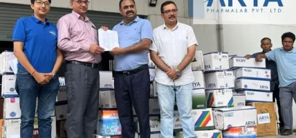 बाढी तथा विपद् प्रभावितका लागि आर्या फार्माद्वारा ८२ लाख बढीको औषधि सहयोग