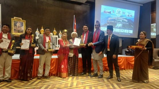 गोकर्णेश्वरका नगर प्रमुख रिसाल एशिया ग्लोबल एक्सिलेन्स अवार्ड