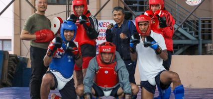 एसियाडको बन्द प्रशिक्षणमा रहेका खेलाडी रोयल र पशुपति बुटिकमा