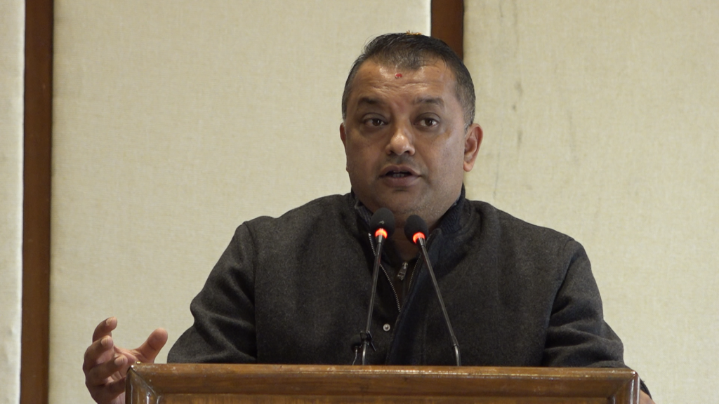 सरकार पाँच वर्ष चल्नुपर्छ, कांग्रेस जिम्मेवार प्रतिपक्षको भूमिकामा रहन्छ : गगन थापा