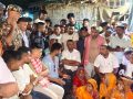सिरहाका मृतक किशोरका परिवारलाई भेट्न गृहमन्त्री मध्यरातमै पुगे