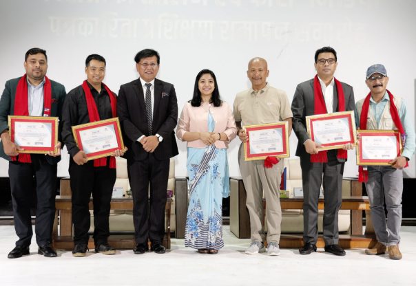 फोटोग्राफी तथा फोटो-भिडियो’ पत्रकारिता तालिम समापन फोटोग्राफी तथा फोटो-भिडियो’ पत्रकारिता तालिम समापन