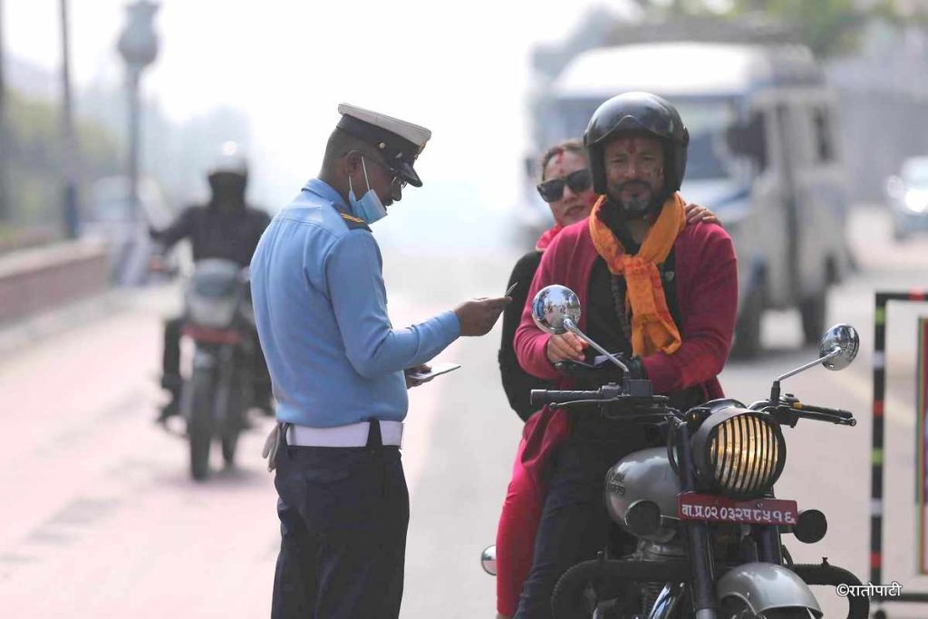 काठमाडौँमा २४ घण्टामा १८१ सवारी चालक कारबाहीमा