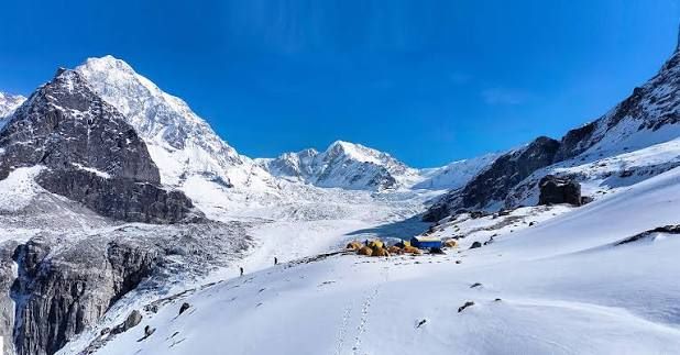विचारः हिमाल चढ्ने रहर, सुरक्षित फर्कने चुनौती