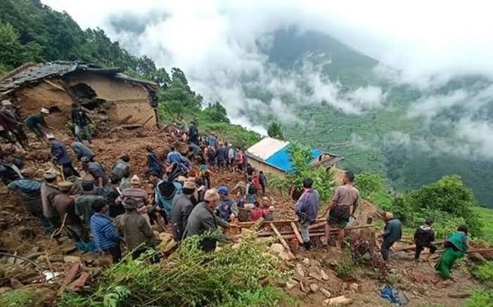 रोल्पामा पहिरोले घर र गोठ पुरिँदा दुईको मृत्यु दुई जना घाइते |: थप विवरण आउन बाँकी