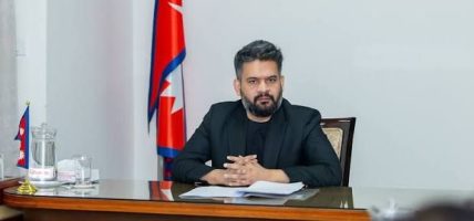 प्रधानमन्त्रीलाई राष्ट्रपतिको फोन : खोज, उद्धार र विपद्मा परेका नागरिकको उद्धारमा सबै संयन्त्र प्रयोग गर्नुहोस्