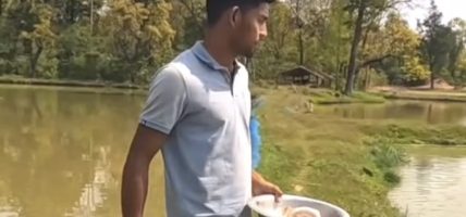 माछापालनबाट मासिक २५ लाख आर्जन गर्दै कैलालीका विनोद