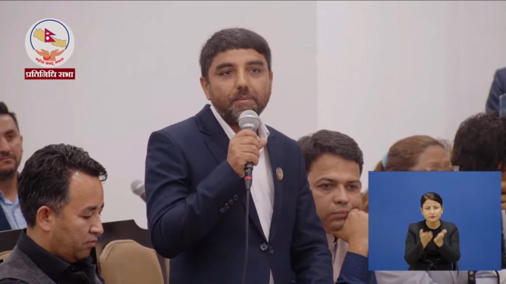 ‘युवाको सहकार्यबाट राज्यको भविष्य निर्माण गर्नुपर्छ : मुख्य सचेतक बुर्लाकोटी