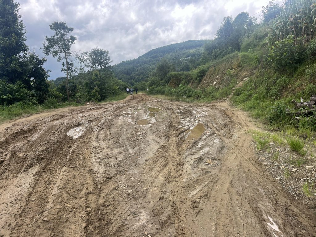 गुल्मीमा कालीगण्डकी करिडोर र मदन भण्डारी राजमार्ग अवरुद्ध