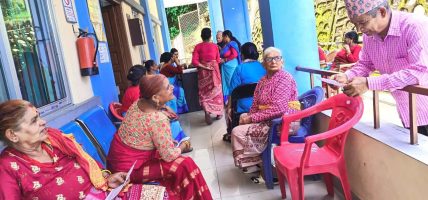 मण्डनदेउपुरमा ‘टिबी स्क्रिनिङ’ अभियानः तीन जनामा पहिचान