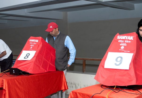 उच्च अदालत पाटन बारमा मतदान जारी उच्च अदालत पाटन बारमा मतदान जारी