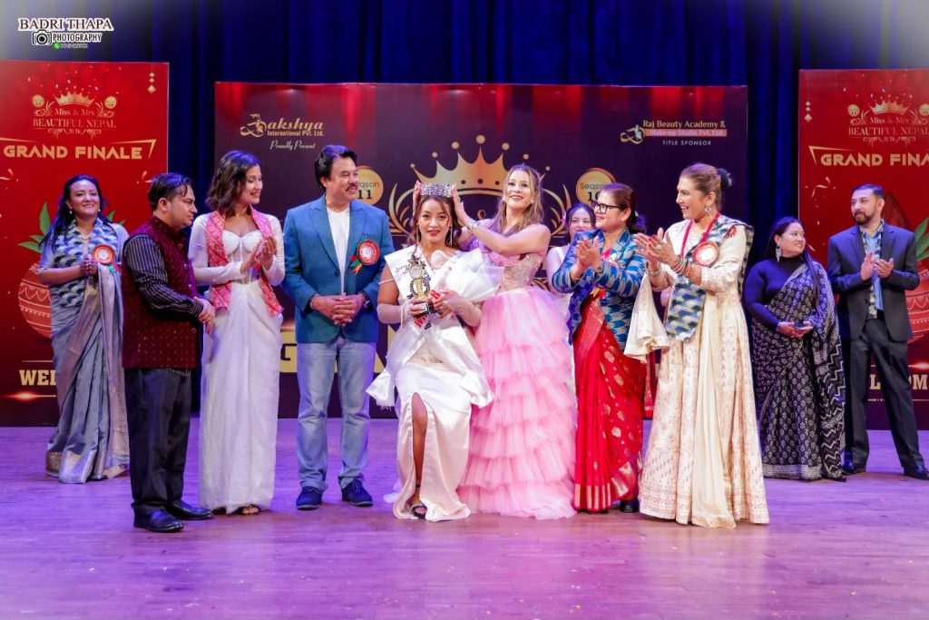 रिता तामाङले जितिन `मिसेस ब्युटीफूल नेपाल´को उपाधी