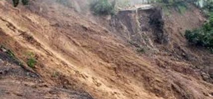 पहिरोमा परिएर एक जनाको मृत्यु