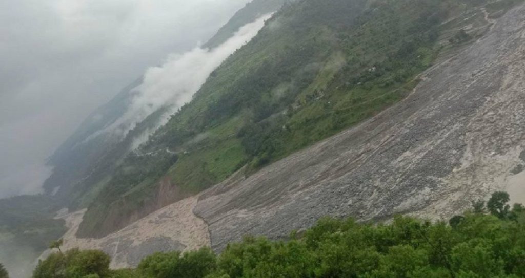 बाजुरा बाढीपहिरोको उच्च जोखिममा