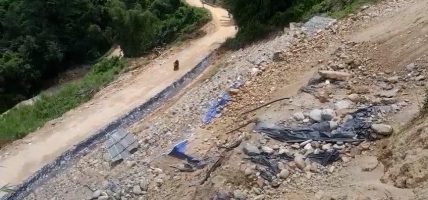 ५१ दिनपछि आंशिक खुल्यो मेची राजमार्गको माईखोला–राजदुवाली खण्ड