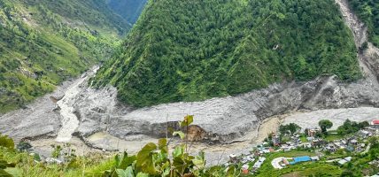 भोटेकोशी बाढीः हालसम्म एक हजार ३२१ सम्पर्कविहीन