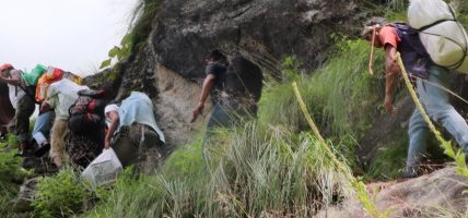गाडी चढ्ने सपना अधुरै : राष्ट्रिय सडक सञ्जालसँग नजोडिएको मुगुमकार्मारोङ