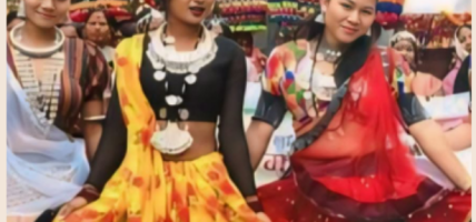 थारु समुदायको गुरिया पर्व मनाउँदै
