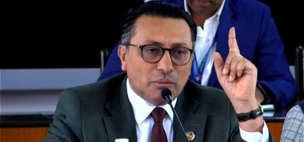 अनुदान र सहुलियतपूर्ण ऋण एउटै डालोमा राख्न मिल्दैन : अर्थमन्त्री वाग्ले