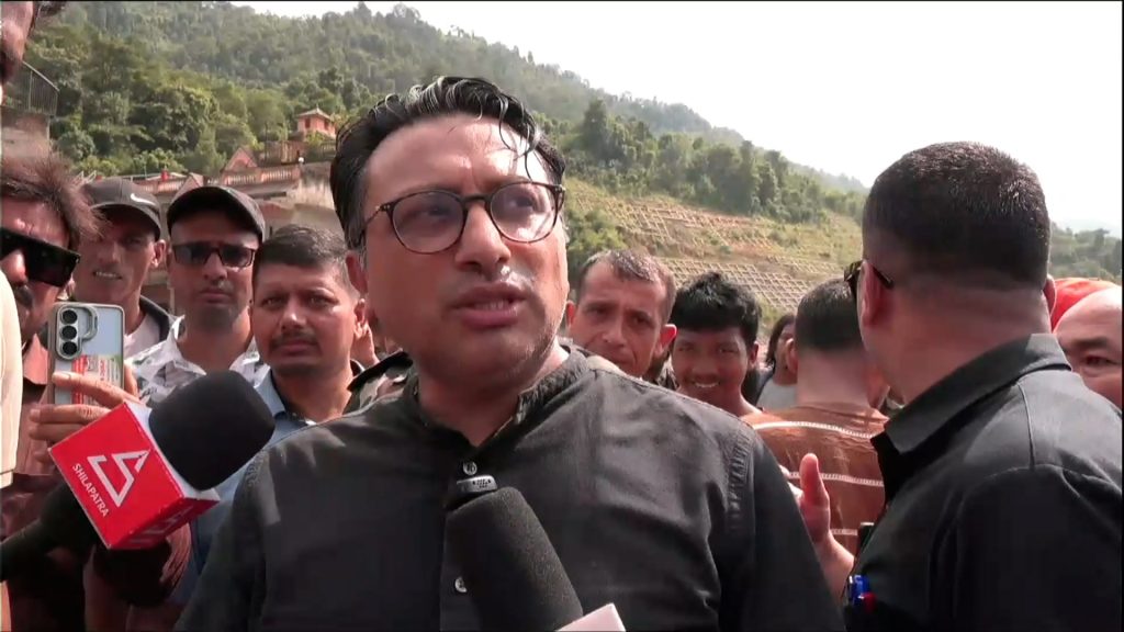 बाढी प्रभावित क्षेत्रमा उद्धार र राहत सरकारको उच्च प्राथमिकतामा : अर्थमन्त्री वाग्ले