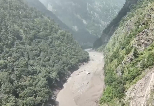 बाढीबाट चीनतर्फ तीन जनाको मृत्यु, २६५ जना वेपत्ता
