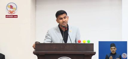 बालश्रमसम्बन्धी विधेयकले निषेधित कामतर्फ बालबालिकालाई प्रेरित गर्ने जोखिम छ : सांसद खनाल