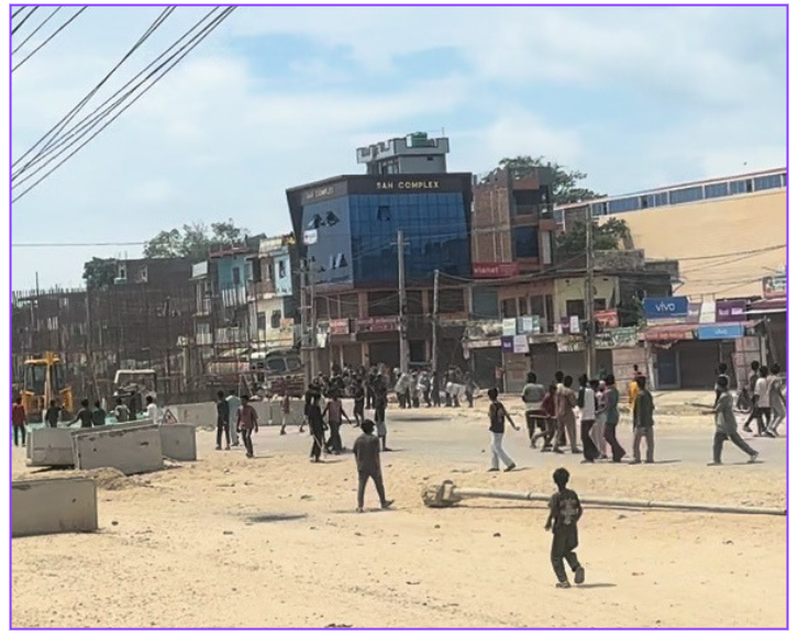गोलबजारमा आज कफ्र्यु खुकुलो
