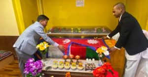 पर्यटनमन्त्री पौडेलद्वारा दिवङ्गत आरोहीप्रति श्रद्धाञ्जली