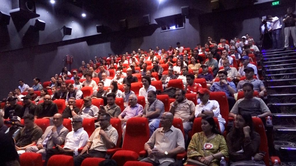‘रोड टु एभरेस्ट’ डकुमेन्ट्रीको ग्रान्ड प्रिमियर