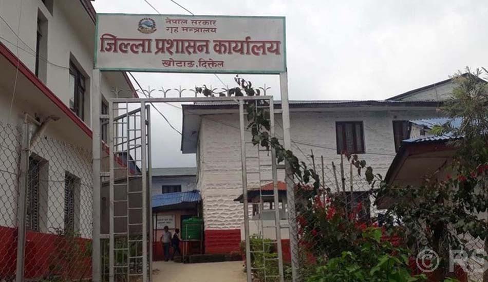 भोटेकोशी बाढीः खोटाङका नागरिकको अवस्था बुझ्दै जिल्ला प्रशासन