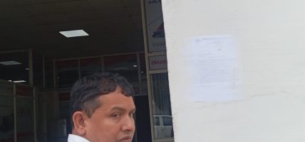 सम्झौता उल्लंघन गरेको आरोपमा उद्योगलाई स्पष्टीकरण, पत्र बुझ्न नमानेपछि गेटमै टाँसियो
