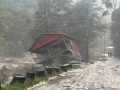 सेनाको सहयोगमा बाढीले बगाएको वीरेठाँटी–घान्द्रुक सडक पुनर्निर्माण गरिँदै