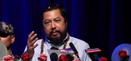 परिवर्तनसँग आफूलाई अनुकूल बनाउन सक्ने पुस्ता नै टिक्छ : मन्त्री श्रेष्ठ