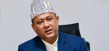 आवश्यक सहयोग लिन्छौँ, उद्धारमा कुनै कमी हुन्न : परराष्ट्रमन्त्री खनाल
