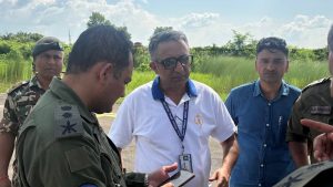बडीमालिकामा टेलिफोन र इन्टरनेट विस्तारका लागि हेलिकप्टरमार्फत् उपकरण ढुवानी