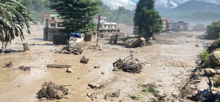 स्थानीयवासीद्वारा ४० जनाको अवस्था बुझिदिन प्रशासनमा आग्रह