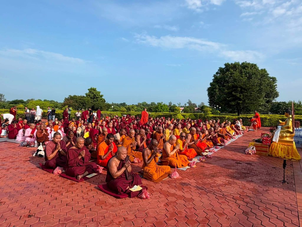 लुम्बिनीमा बाढीपीडितको सम्झनामा प्रार्थना